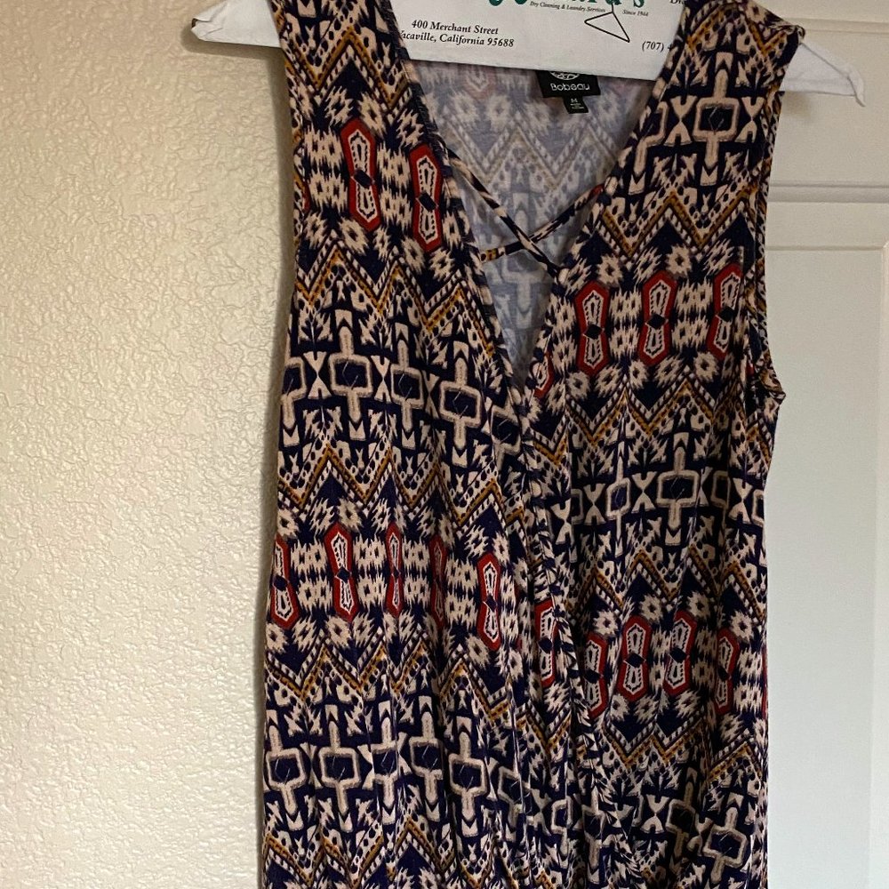 Sleeveless V-neck Criss Cross